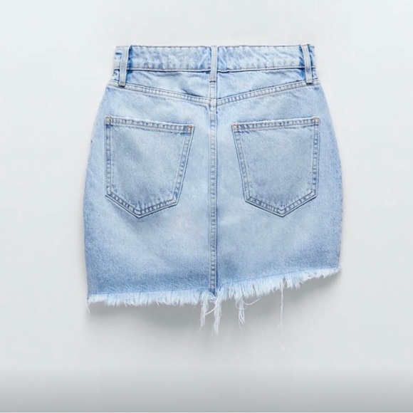 ZARA ASYMMETRIC DENIM MINI SKIRT Bloggers favorite - Picture 5 of 7